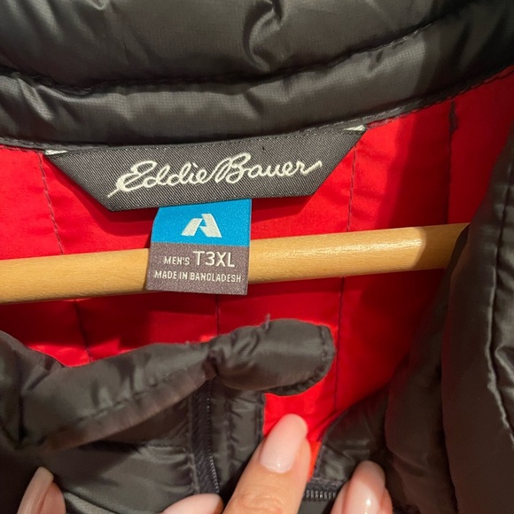 Eddie Bauer Men's Red and Black Quilted Vest XXXLT - Picture 4 of 6